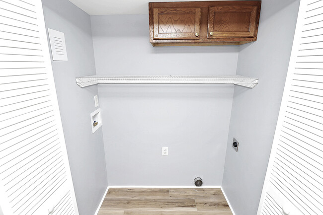 Building Photo - 146 Swink St SW