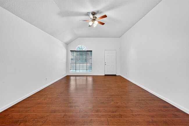 Building Photo - 19439 Hillside Springs Cir