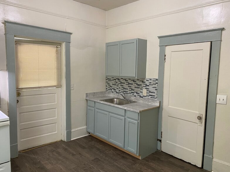 Building Photo - 29 Harvey St