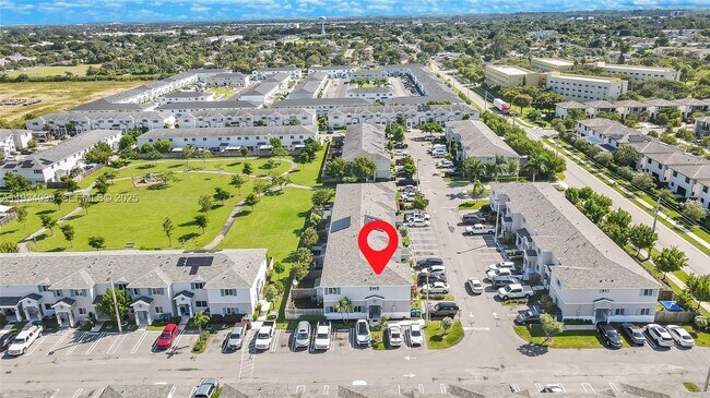 Building Photo - 1270 NW 3rd Ln