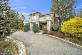 Building Photo - 5306 Bradley Blvd