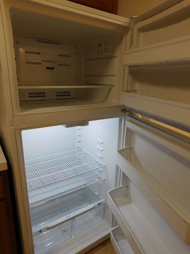 Building Photo - 208 Tobiano Dr