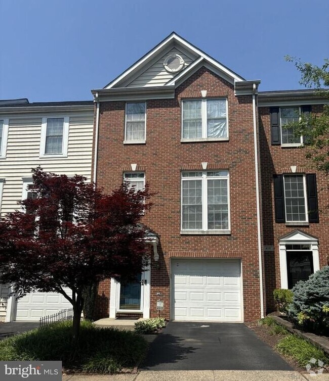 Building Photo - 4129 Fairfax Center Creek Dr