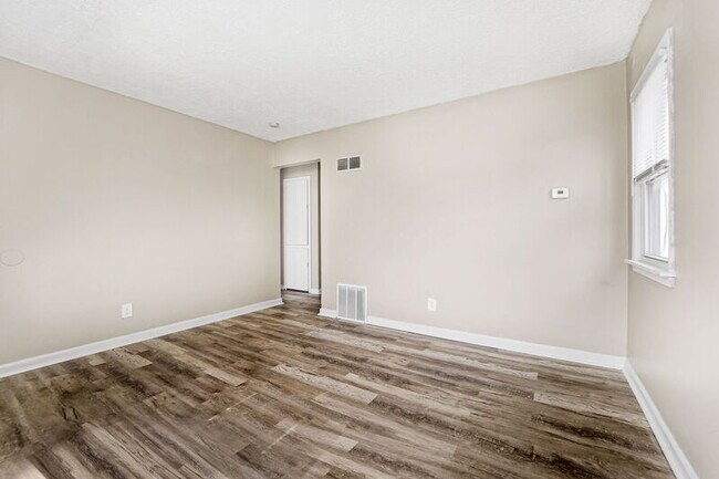 Building Photo - 7227 Orchard Ave