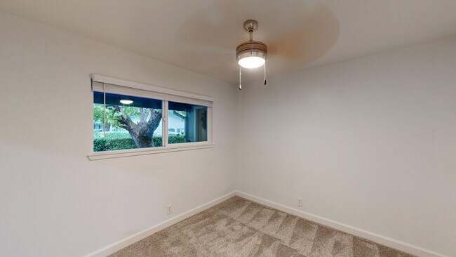 Building Photo - 15431 Marty Dr