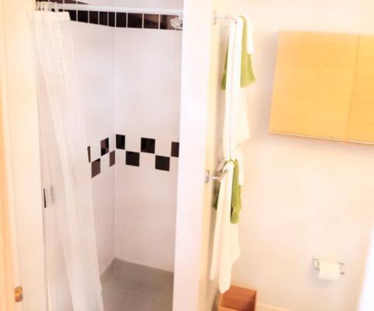 Building Photo - 18 8th St NE