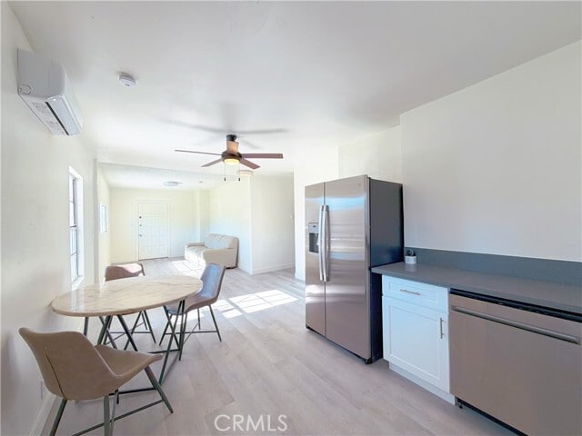 Building Photo - 285 Parke St