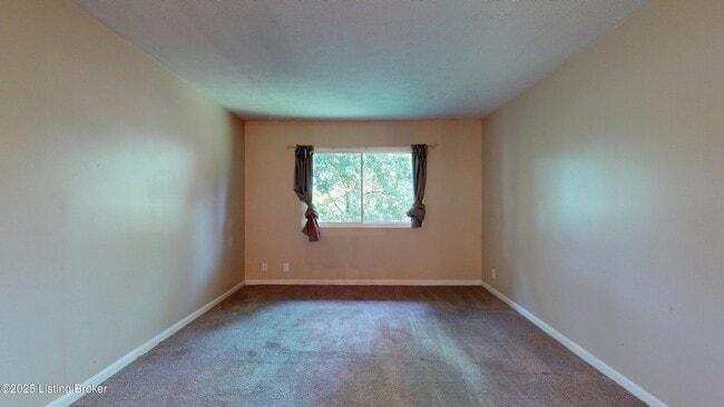 Building Photo - 7074 Wildwood Cir
