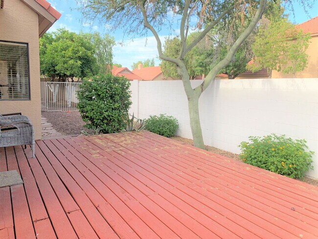 Building Photo - 4667 W Harrison St