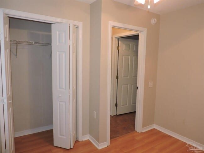 Building Photo - 8110 Heirloom Dr