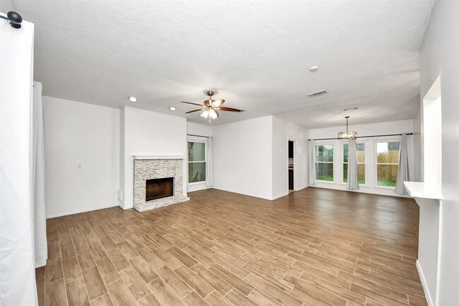 Building Photo - 8502 Fawn Terrace Dr