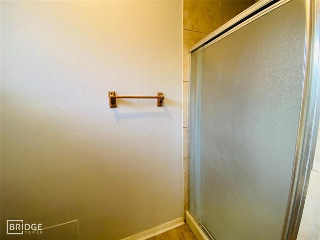 Building Photo - 4414 Burkegate Dr