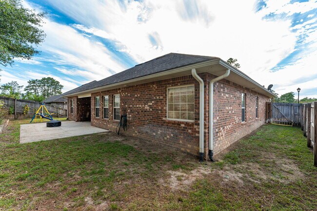Building Photo - 4434 Mirada Way