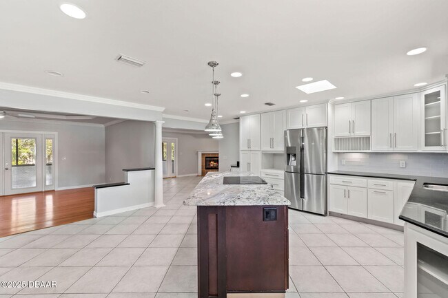 Building Photo - 16 Forest View Way