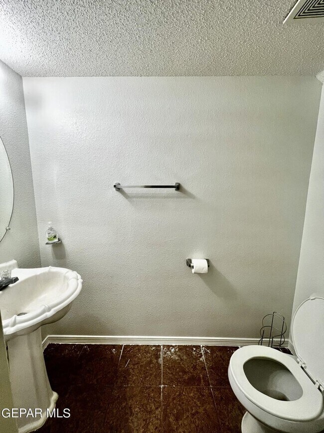 Building Photo - 12701 Francisco Paz Dr