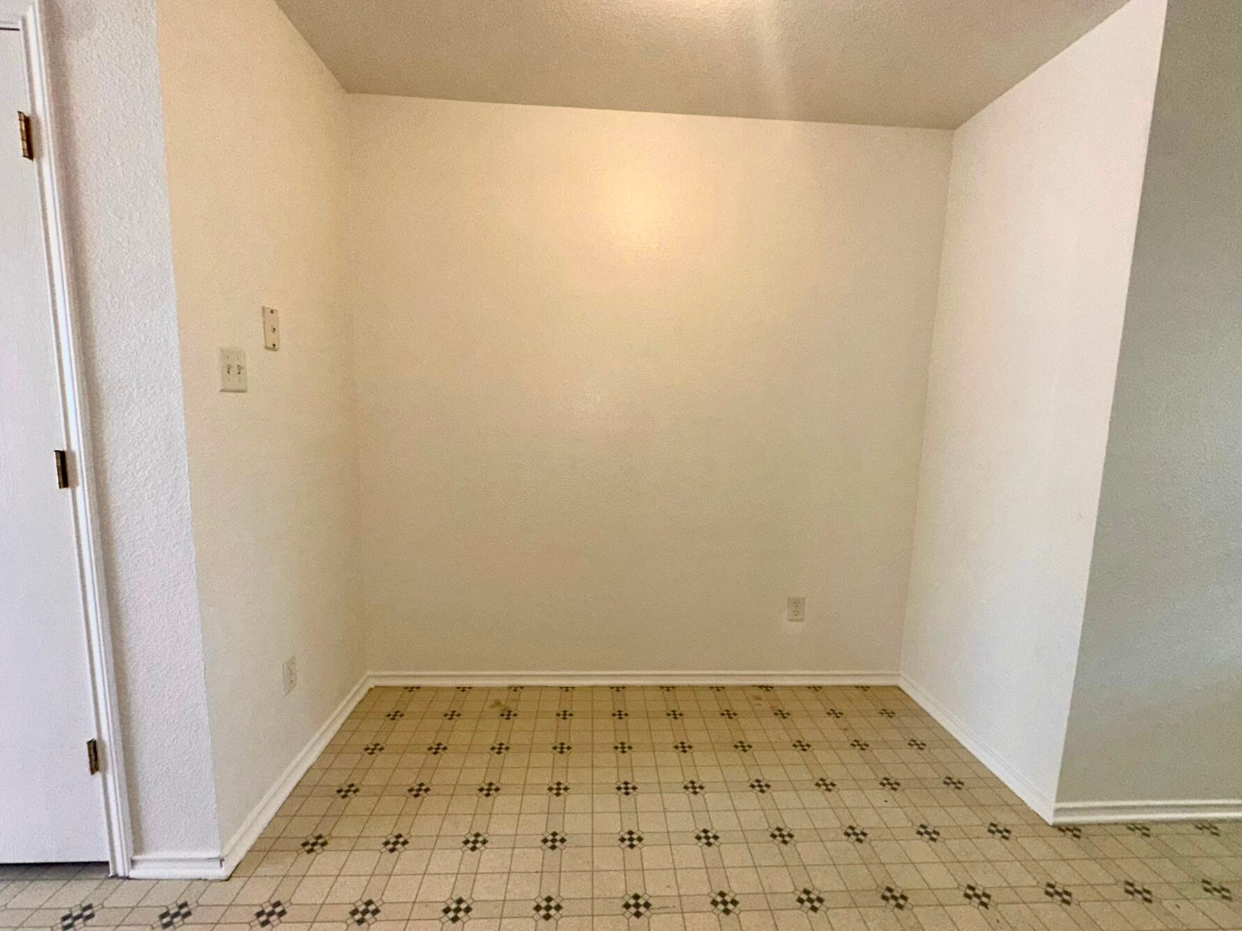 Building Photo - 4406 Mattie Dr