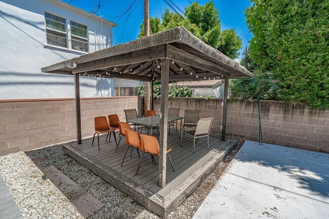 Building Photo - Accessory Dwelling Unit -  2 Bedroom Unit ...