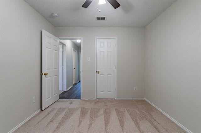 Building Photo - 3307 Syracuse Dr