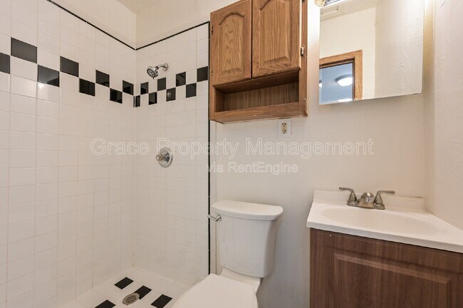 Building Photo - 9301 Ellen Ct