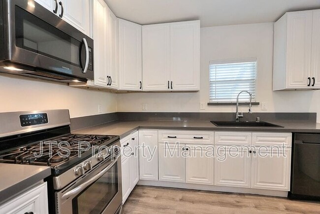 Building Photo - 4702 65th St