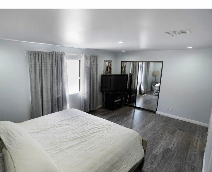 Master bedroom - 1502 Rock Glen Ave