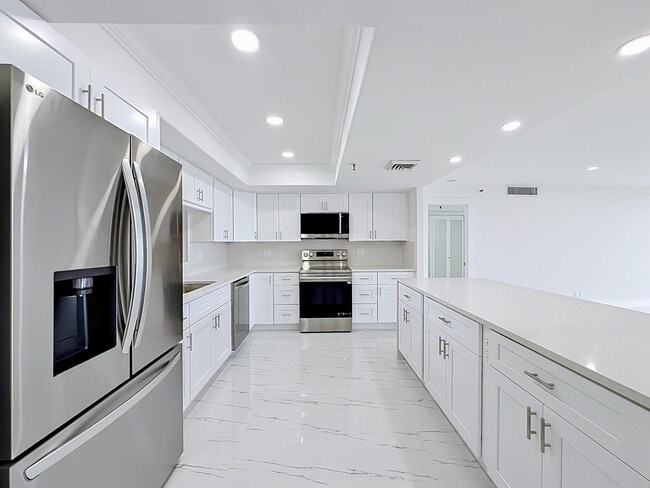 Building Photo - 2480 Presidential Way