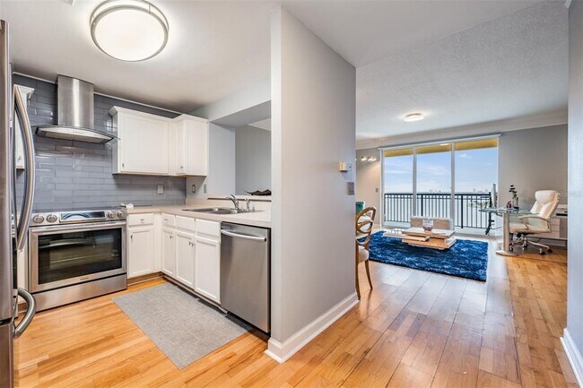 Building Photo - 345 Bayshore Blvd