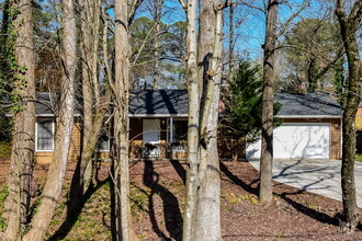 Building Photo - 2464 Hewatt Rd