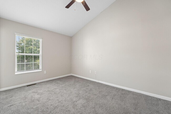 Building Photo - 7621 Lorimar Dr