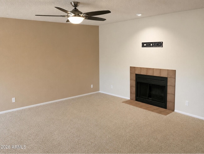 Building Photo - 850 S River Dr