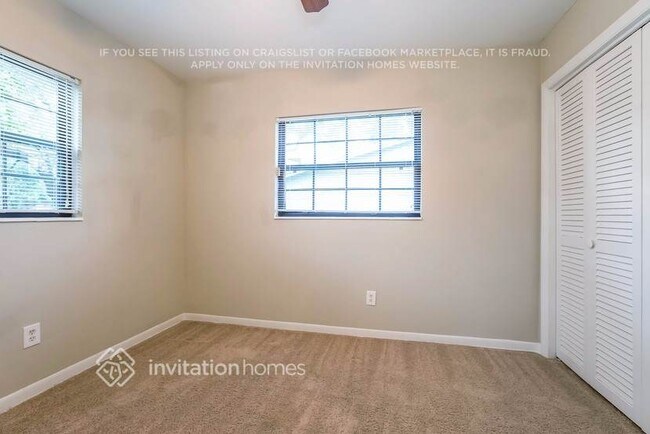 Building Photo - 506 E Hilda Dr