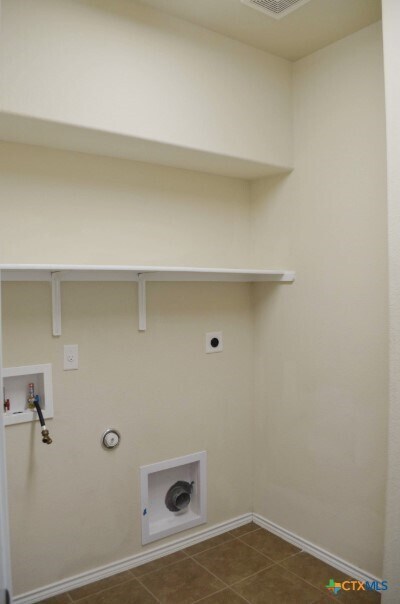 Building Photo - 4808 Green Meadow St