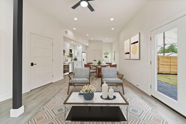 Building Photo - 8507 Hathaway Dr