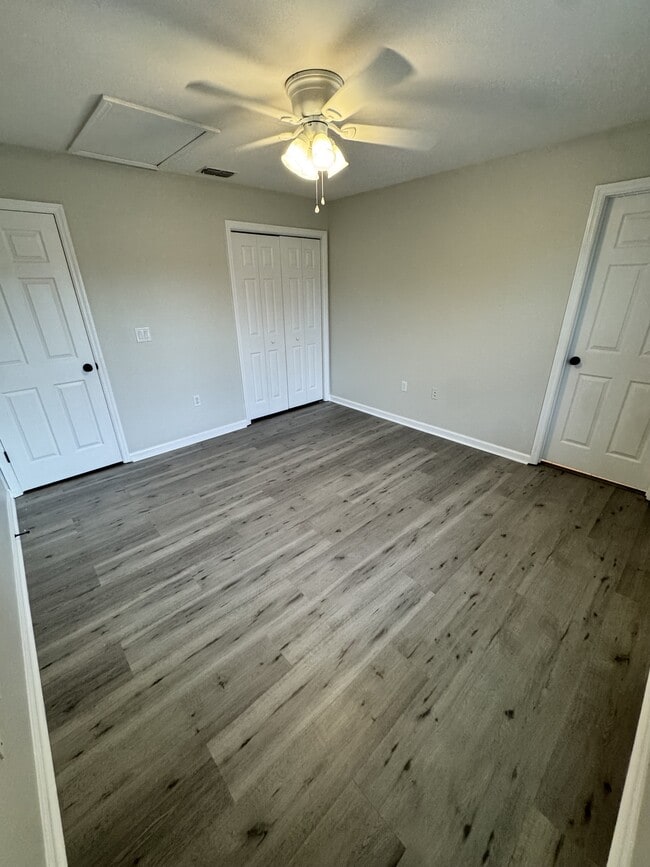 Building Photo - 4434 Gearhart Rd