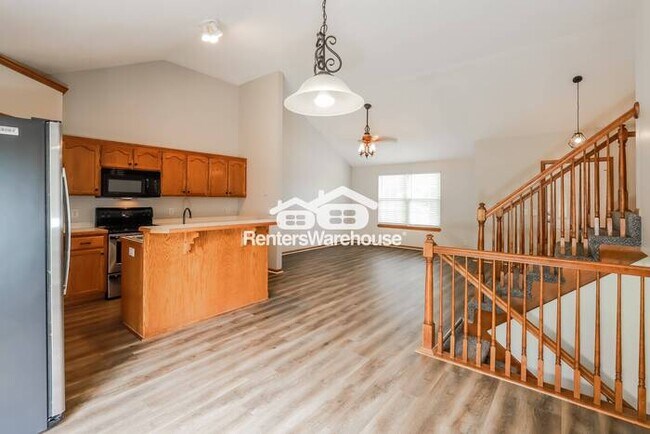 Building Photo - 3 Bedroom / 2.5 Bath in Liberty.