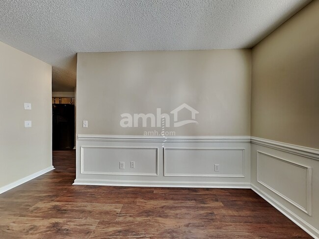 Building Photo - 101 Mills Run Dr