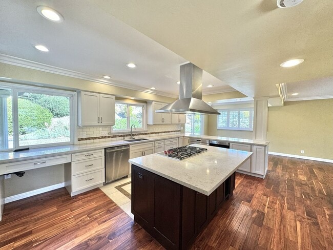 Building Photo - Prestigious Home In Beautiful Del Cerro ~ 5 Bedroom / 3 Bathroom House!!!