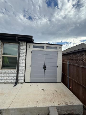 Building Photo - 349 Paloma St