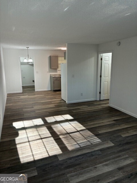 Building Photo - 605 Ab Douglas Dr