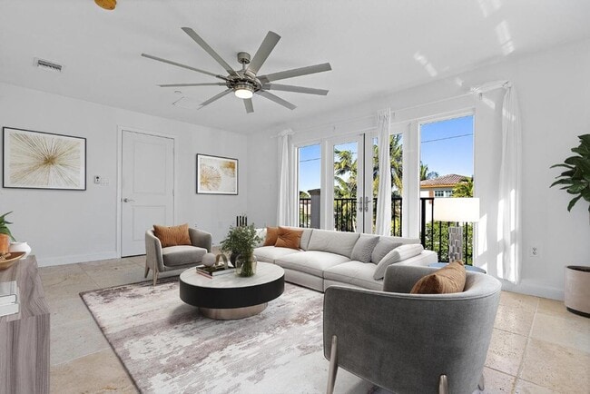 Building Photo - 1600 NE 9th St