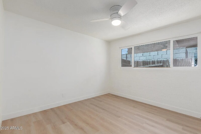 Building Photo - 4235 N 13th Pl