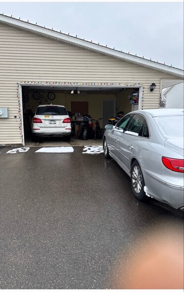 Building Photo - 1525 McIntosh Cir