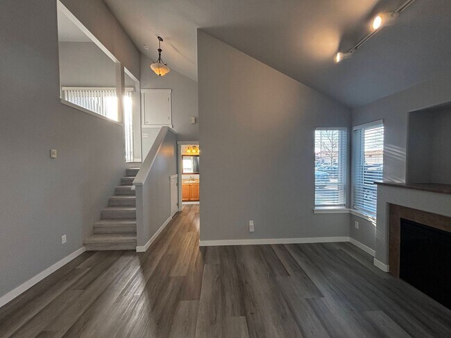 Building Photo - 2620 10th St