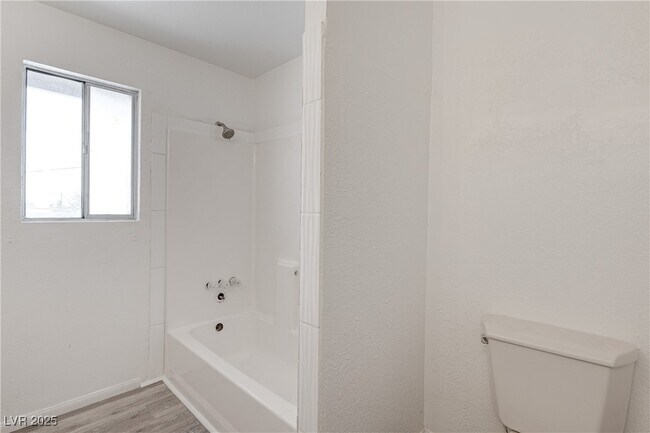 Building Photo - 304 Orland St