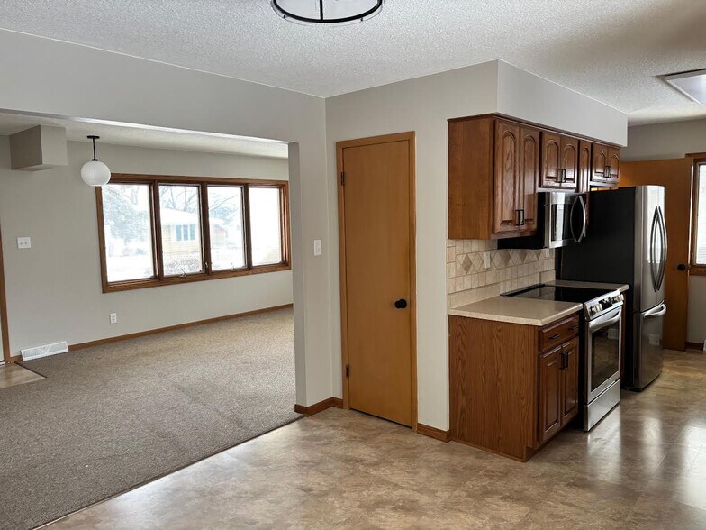 Building Photo - 3816 82nd St