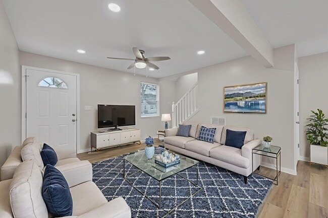 Building Photo - 8 E Preston St