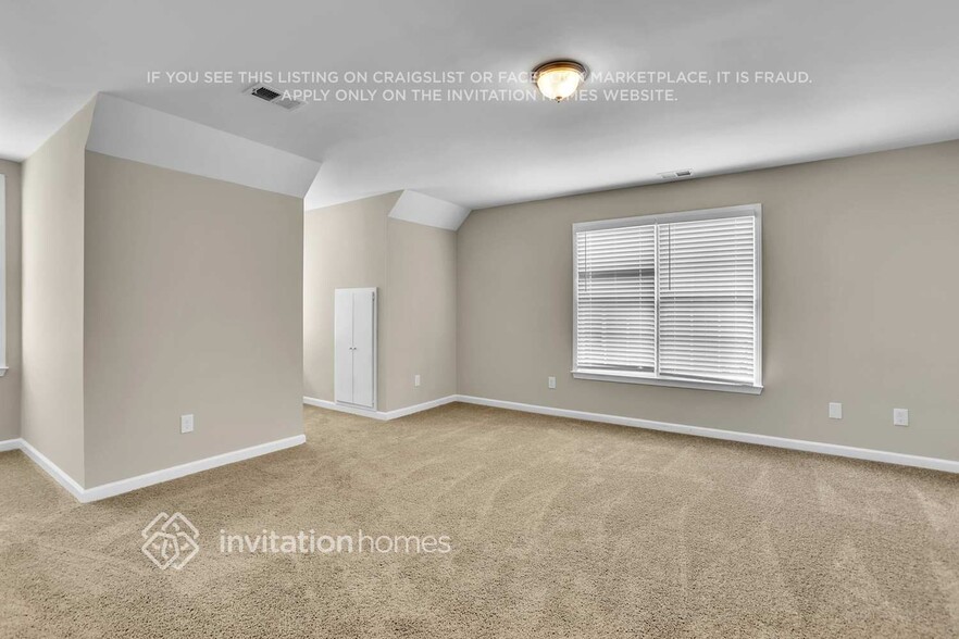 Building Photo - 4835 Line Tree Ct