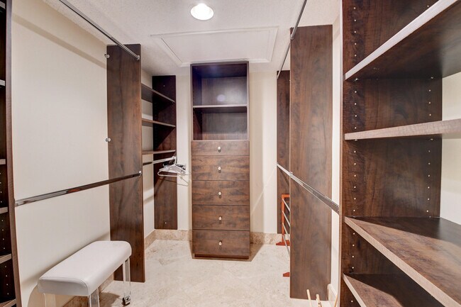 Building Photo - 15678 Loch Maree Ln