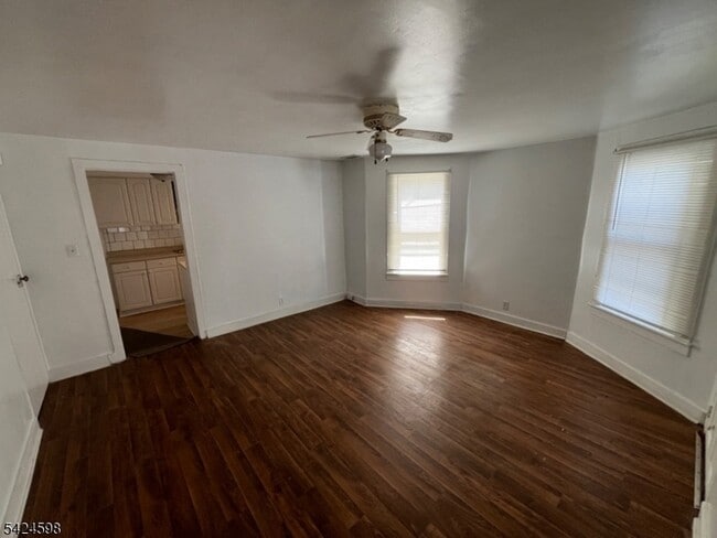 Building Photo - 155 W Washington Ave