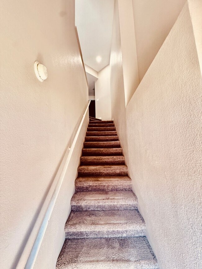 Building Photo - 2 Bed/2 Bath Condo with Garage in Lakes at Viera East